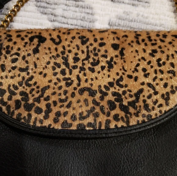 AE crossbody purse/clutch - Picture 4 of 14